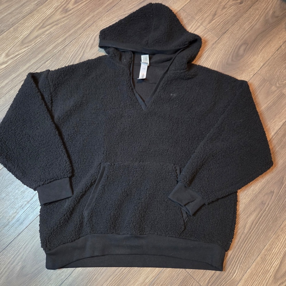 Vs‎ pink sherpa hoodie NWT